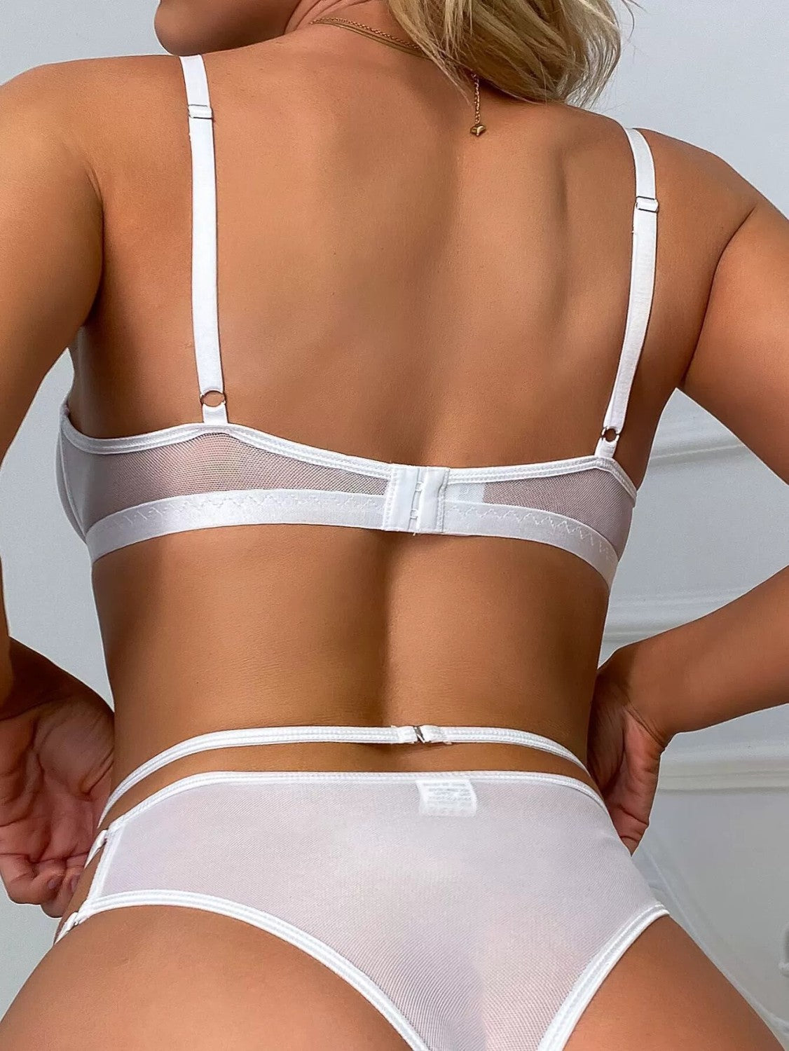 Bordelle Verleidelijke Doorsschijnende Beugelbeha Set